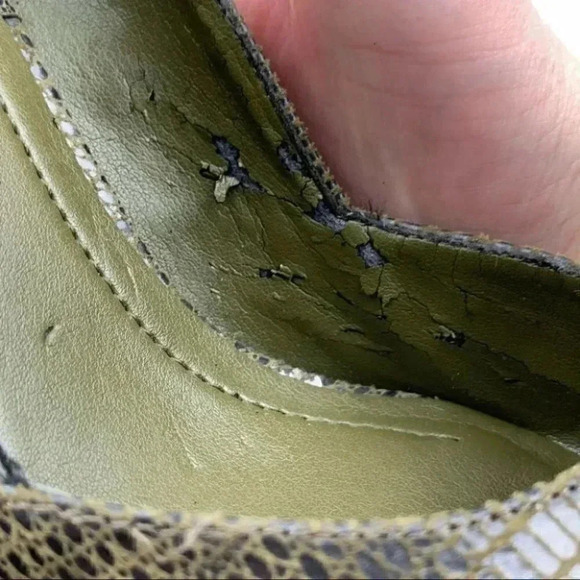 Bcbgeneration heels sz 6.5 36.5 Katchens green leather python print stilettos - Picture 11 of 12